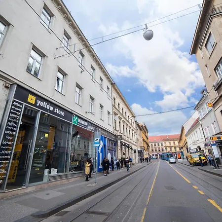 Center F6 Daire Zagreb